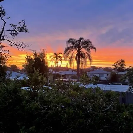 Beautiful House With City Views Brisbane Exterior photo